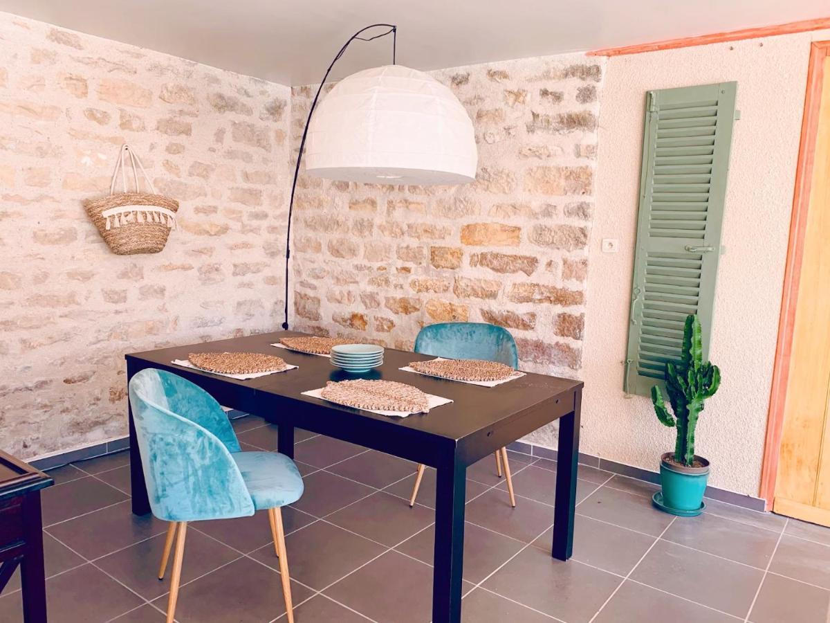 Ferienhaus Pool House-l'hirondelle De Sermizelles- Grand Jardin, Calme Et Nature Aux Portes Du Morvan