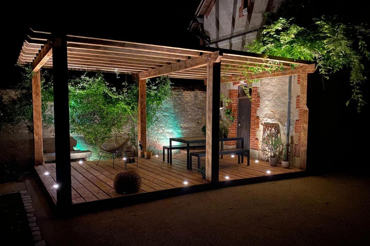 Pool House-l'hirondelle De Sermizelles- Grand Jardin, Calme Et Nature Aux Portes Du Morvan * Sermizelles